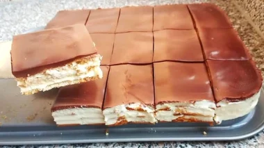 Торт без випічки з найдоступніших продуктів: бюджетно, швидко, неймовірно смачно