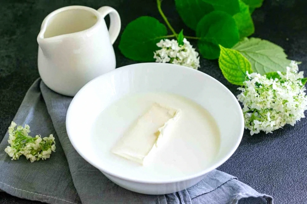 Мінімум простих і доступних продуктів. Пиріг виходить схожим на відому польську Бабку