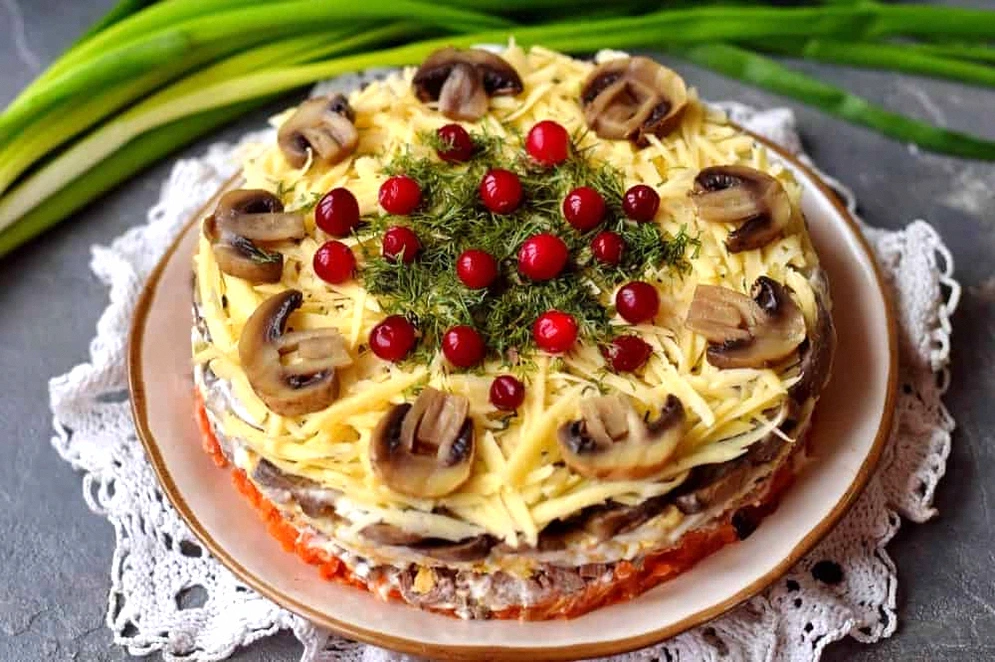 Кращий за Шубу і Мімозу. Новий салат шарами зі смачними грибочками