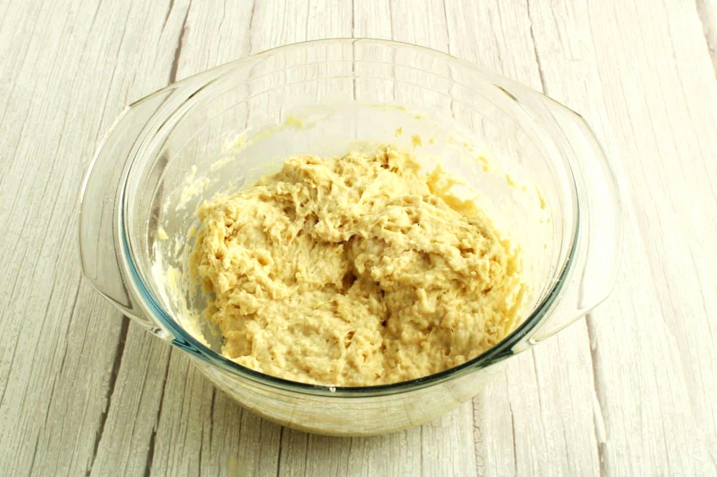 Пишні, смачні, ароматні з доступних продуктів! Дріжджові пиріжки із зеленою цибулею та яйцем у духовці