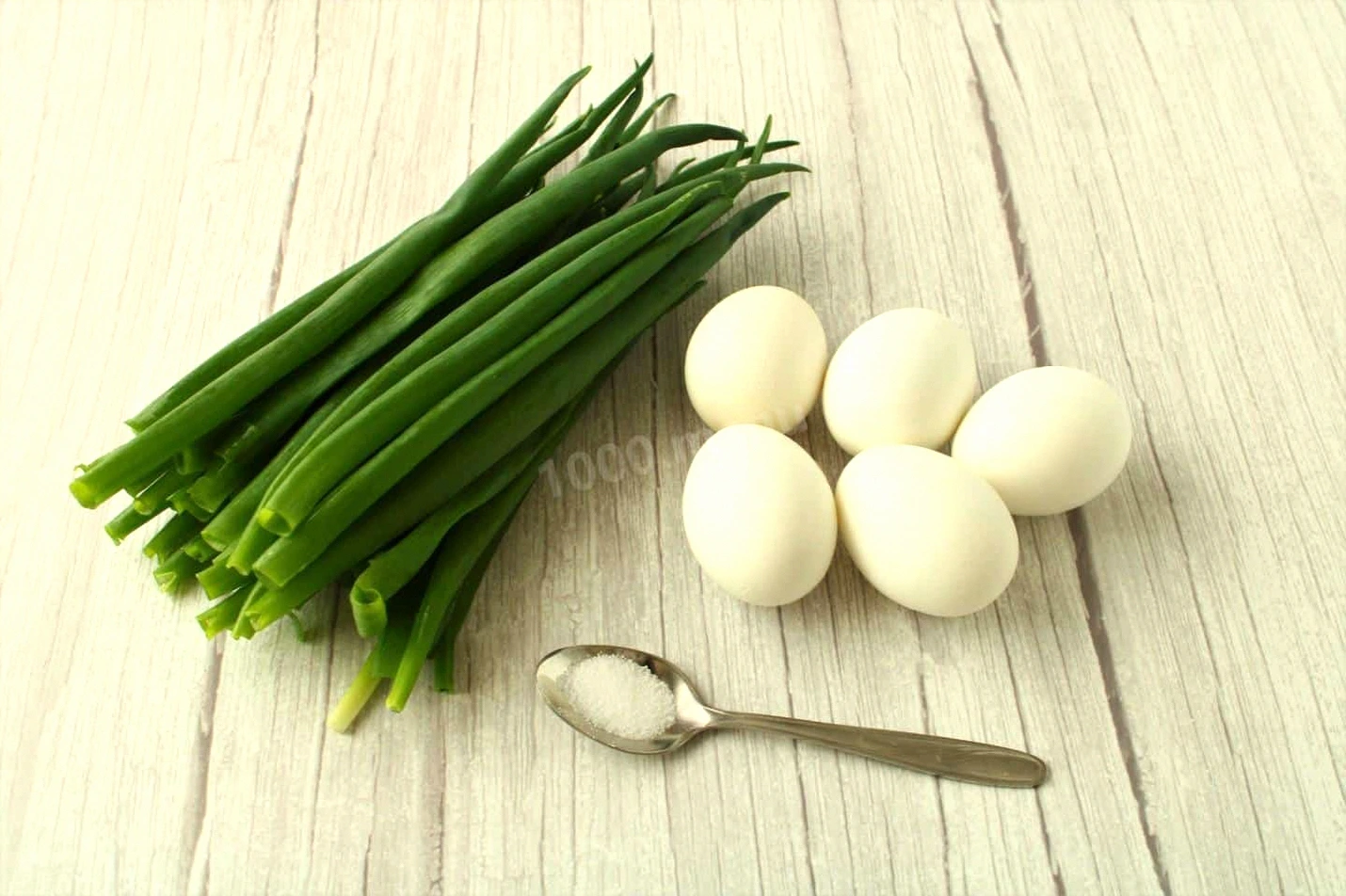 Пишні, смачні, ароматні з доступних продуктів! Дріжджові пиріжки із зеленою цибулею та яйцем у духовці
