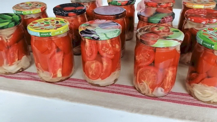 Помідори по-фінськи на зиму. Як свіжі: готую швидко та багато