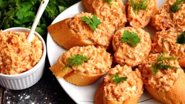 “Секретна намазка ‘Фальшива ікра’ з бюджетних продуктів, яка вражає всіх своїм смаком!”