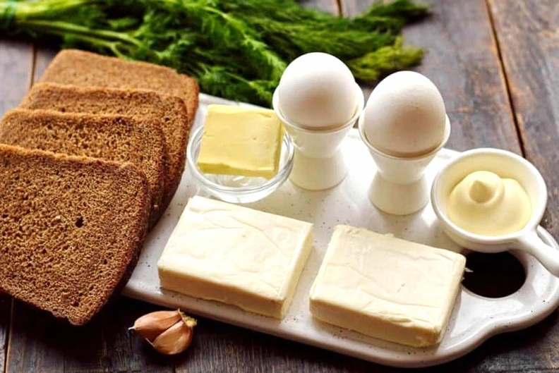 З простих продуктів, а така добра. Я вдосконалила популярну намазку. Тепер вона ще смачніша