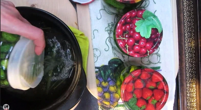 Улюблені корнішончики. Ці огірки з’їдаються першими! Скільки не заготую, завжди мало