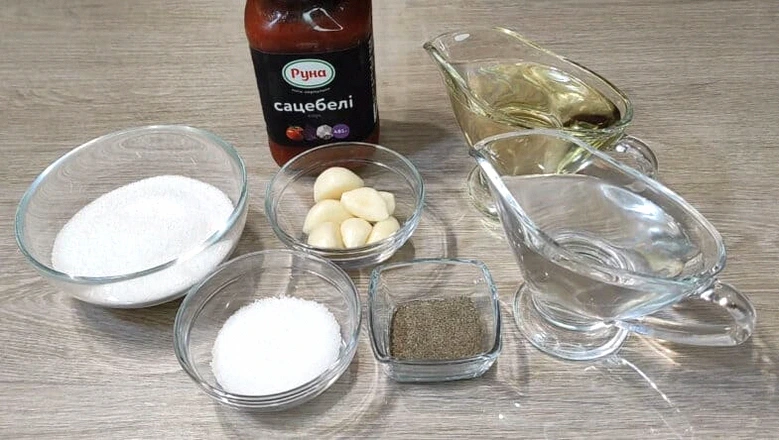 Кабачкова ікра в минулому! Кабачки з грибами у соусі сацебелі. Ну чому це так смачно?