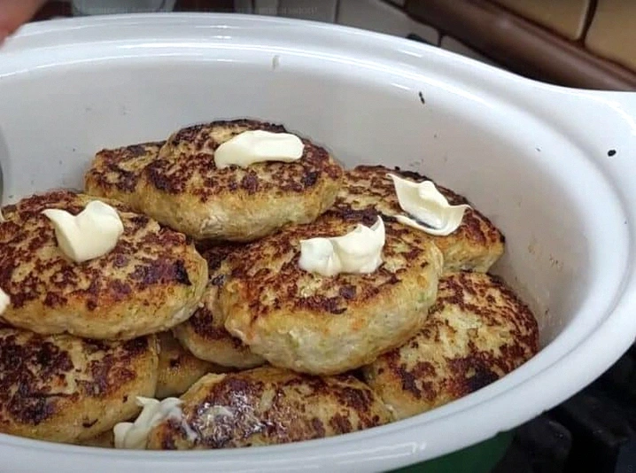 Які 2 продукти потрібно додати в котлети, щоб вони стали набагато смачнішими. Ділюсь секретиком