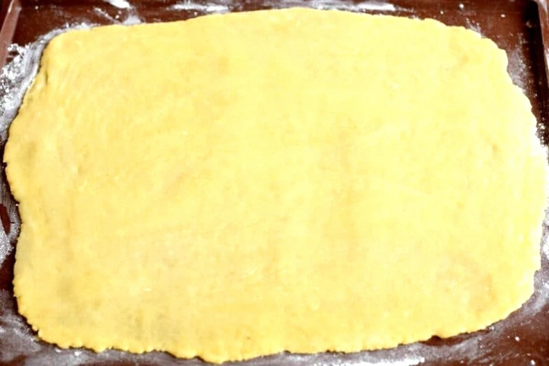 З простих продуктів, які завжди є під рукою. Домашнє печиво на кефірі за 10 хвилин