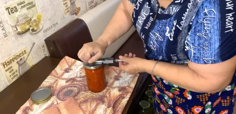 Аджика від моєї Мами. Сімейний рецепт! Вона таку готує на замовлення