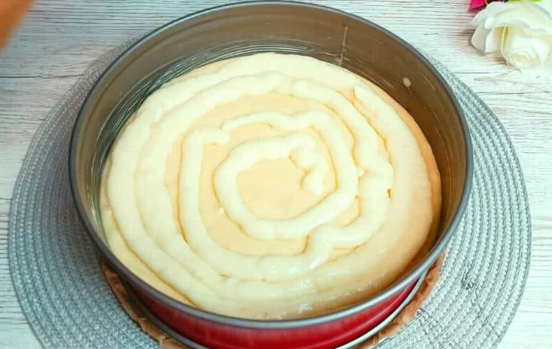 На кожні вихідні! З простих і звичних продуктів, смачніший за шарлотку. Яблучний пиріг “Троянда”