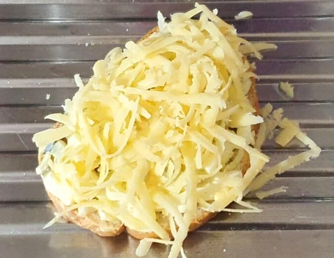 Гарячі бутерброди “Сільські”. З простих і бюджетних продуктів виходить смакота