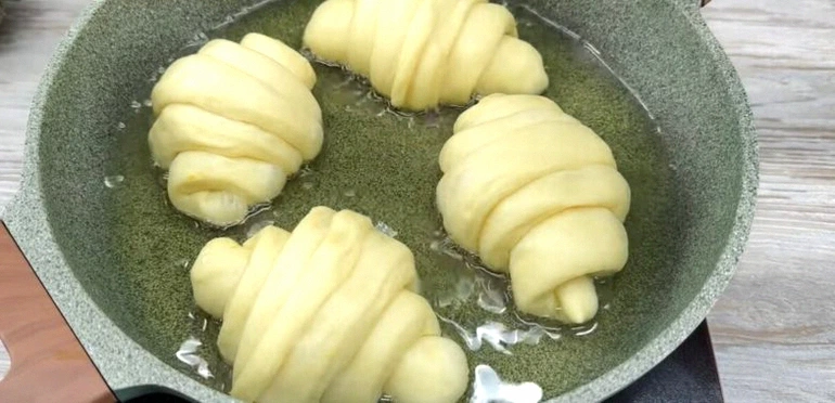 Круасани, які не черствіють! Без духовки! Не рецепт, а справжня знахідка