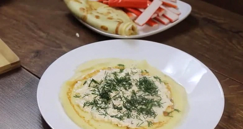 Мене розхвалили за цю закуску! З’їли їх звісно першими! Хоча начинка у цих млинців дуже бюджетна!