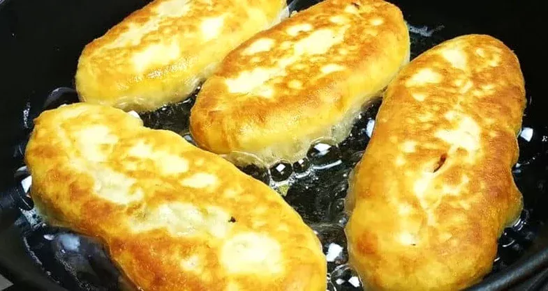 Рецепт, на який підсіли всі мої подруги: не просто пиріжки, а чисте золото — весь секрет у тісті