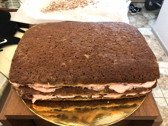 Пляцок над пляцками “Вишнева вишиванка” з сиром і маком