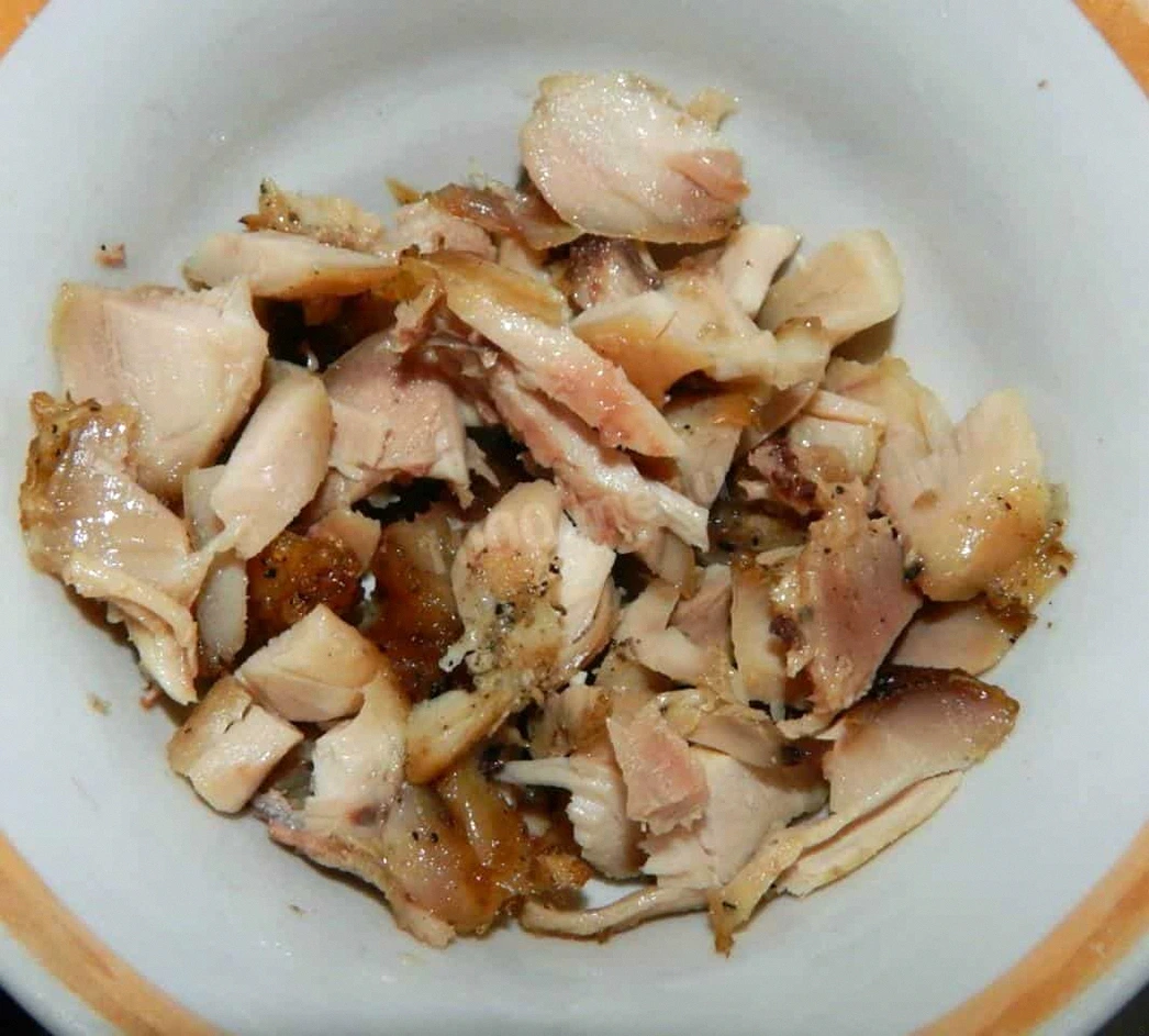 Готую круглий рік і продукти завжди під рукою. Простий, ситний та смачний салат