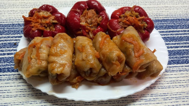 Пісні голубці та фарширований перець з рисом і грибами які смакують по домашньому